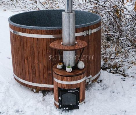 Водогрейная печь для фурако Тутуяс в деревянном массиве